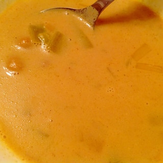 ひよこ豆のカレーココナッツスープ